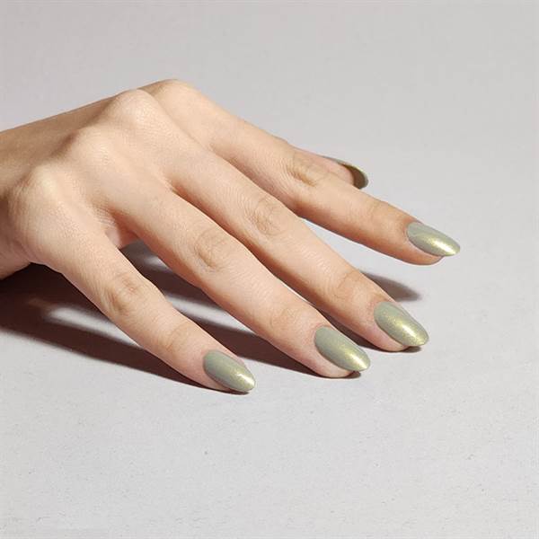 SMALTO SEMIPERMANENTE SHELLAC RAGS TO STITCHES